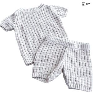 Coco Blanc boys ecru nuetral matching set knit top shorts size 18 months/2 years